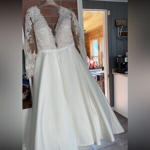 Justin Alexander Wedding Dress